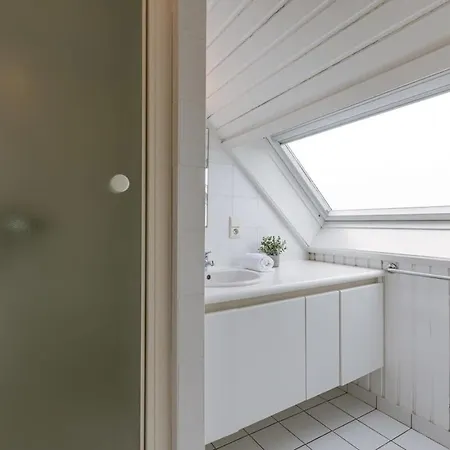 Apartment Huswell - With Panoramic 270 Degree Sea-view Koksijde
